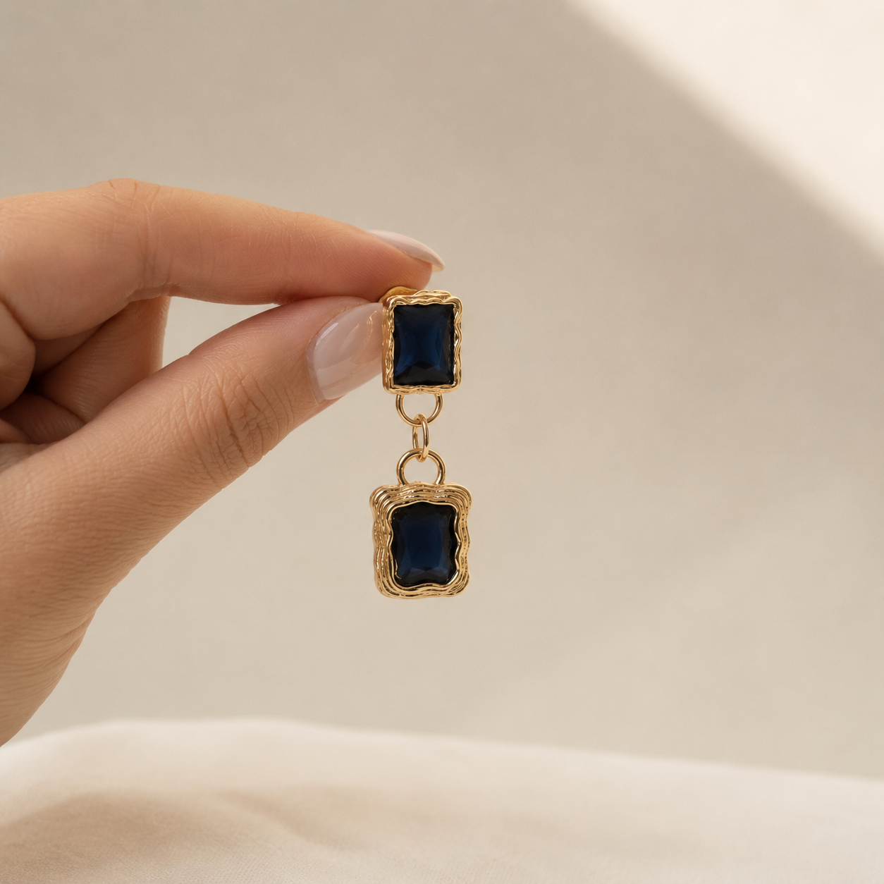 Aretes Nova